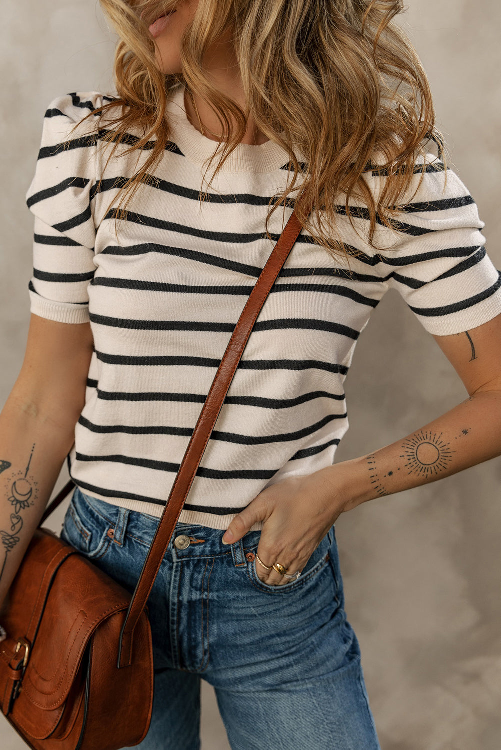 White Stripe Ribbed Trim Round Neck Bubble Sleeve Knitted Top