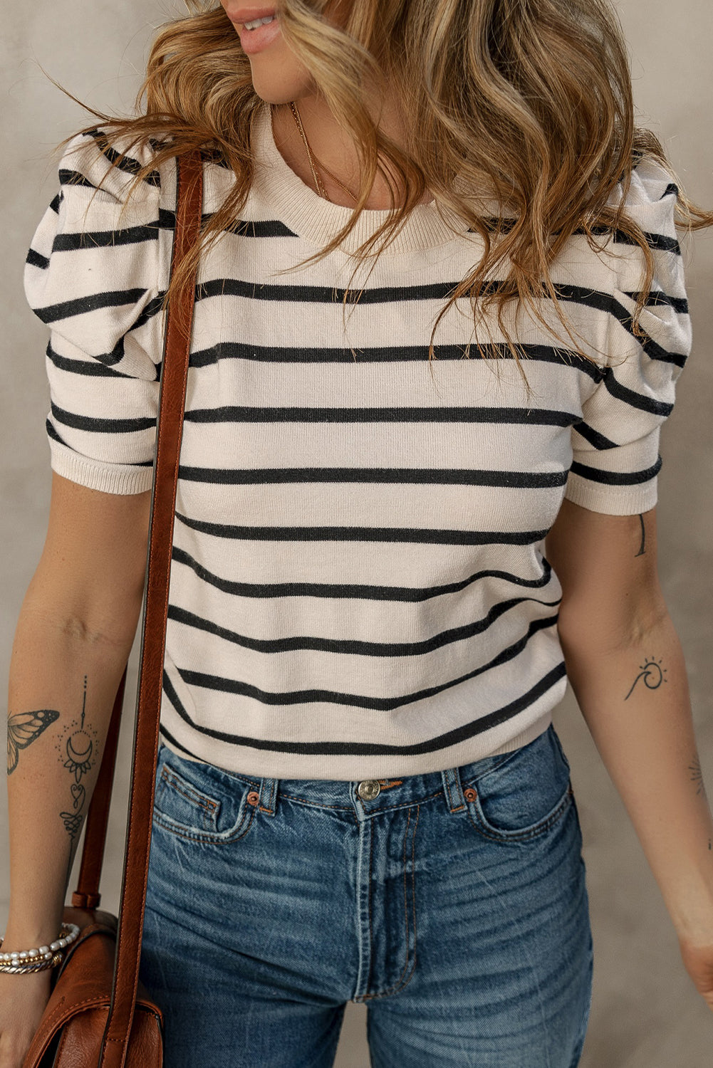 White Stripe Ribbed Trim Round Neck Bubble Sleeve Knitted Top
